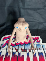 E.T. 1982 Universal Studios 8 Inch Figure